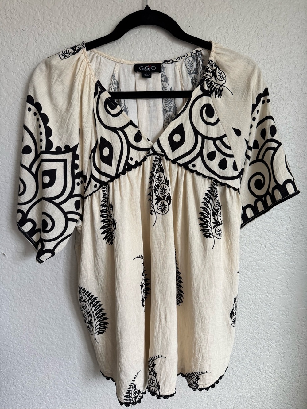 Gi Gio Cream and Black Printed Peasant Tunic